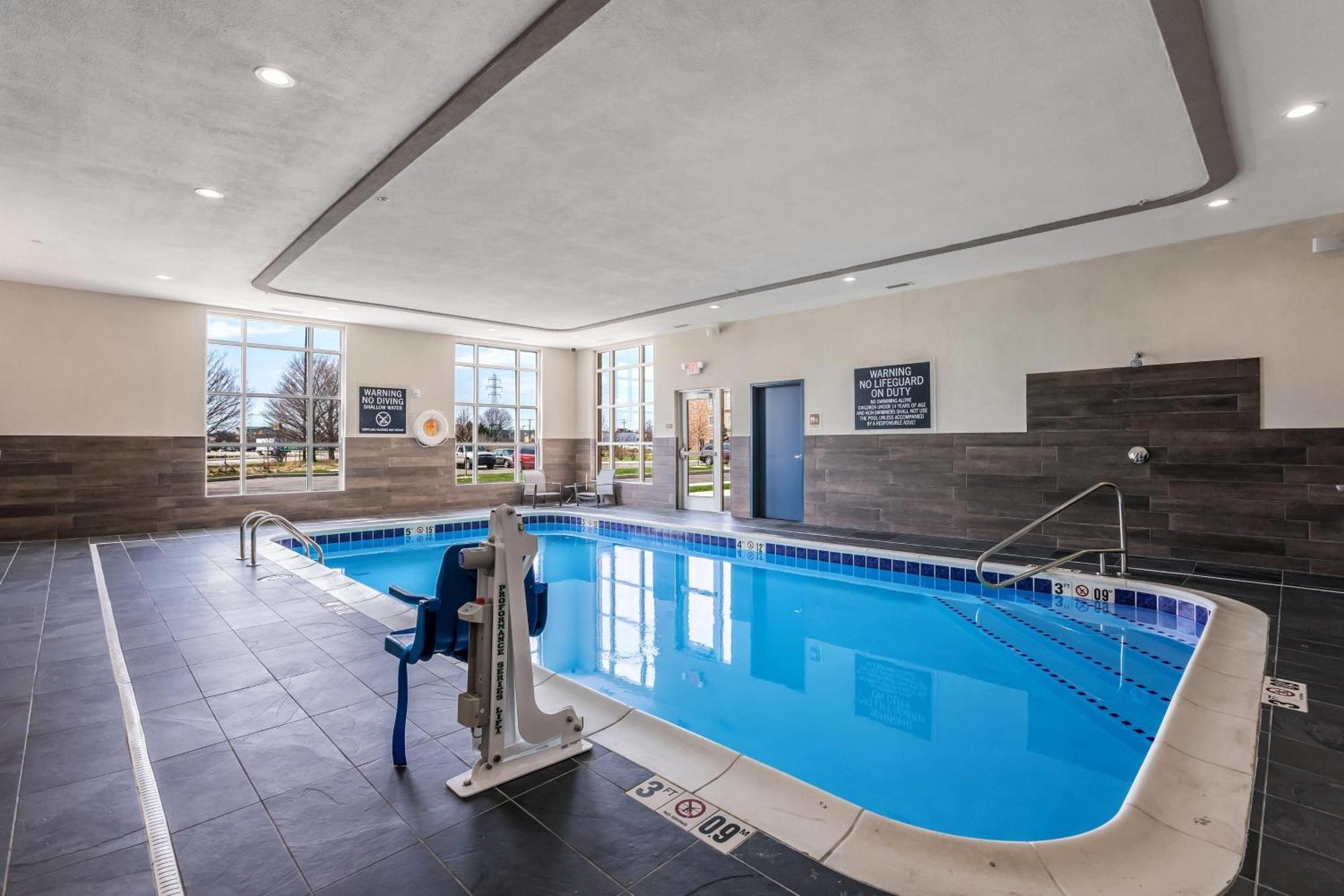 Four Points By Sheraton Elkhart Eksteriør billede