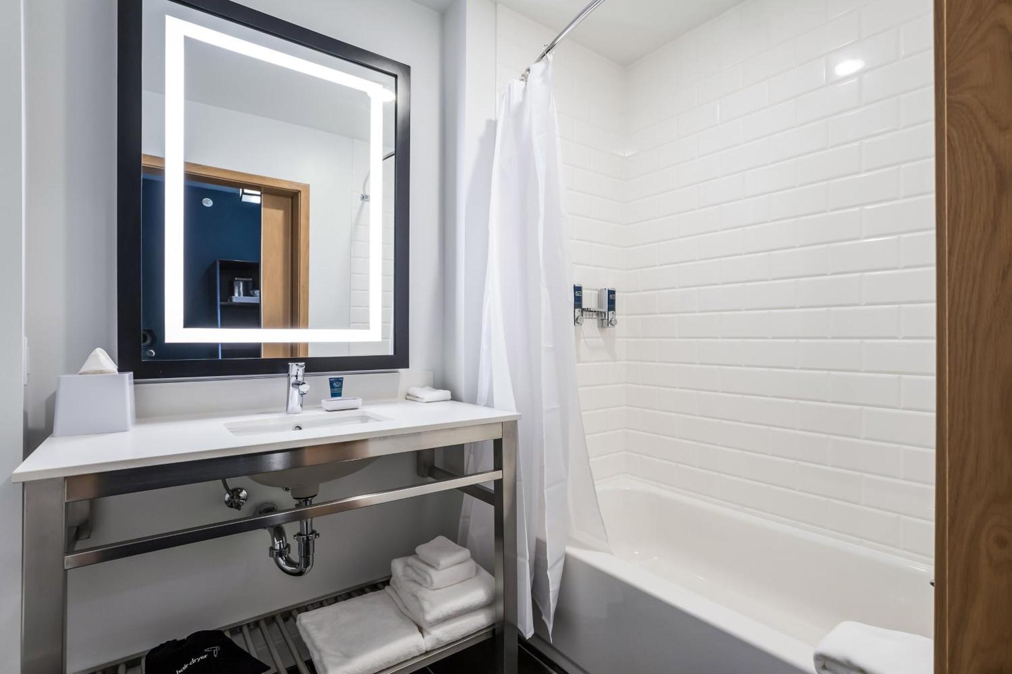 Four Points By Sheraton Elkhart Eksteriør billede